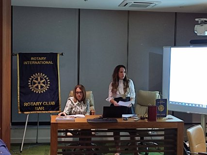 BSC director presented BSC  entrepreneurial activities to Rotary club Bar